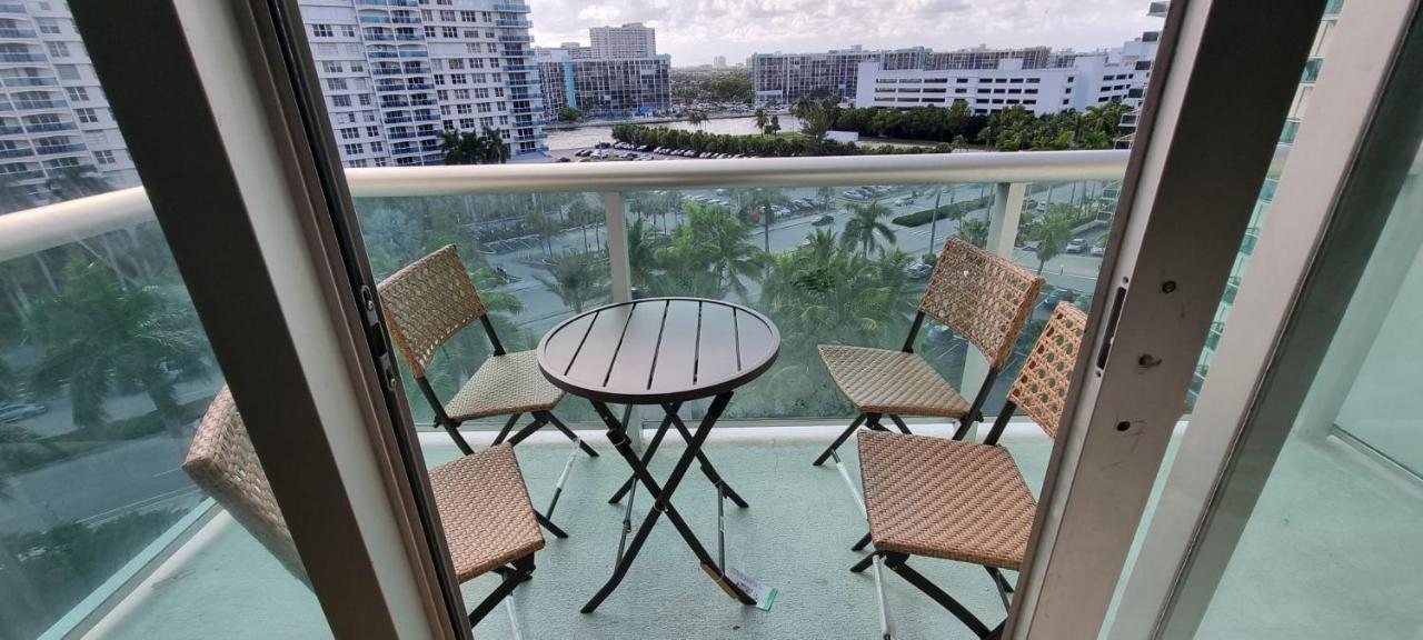 New Luxury 2br 2ba Direct Access Apartment *