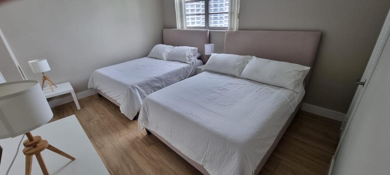 Apartment New Luxury 2br 2ba Direct Access Hollywood